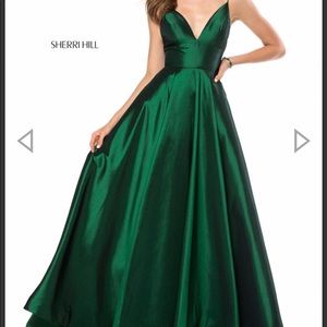 Sherri Hill size 0 emerald 518221010